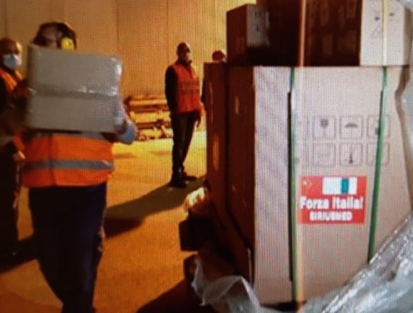 Nuovo cargo dalla Cina: arrivati a Palermo DIP, ventilatori polmonari e materiale tecnologico Nuovo cargo dalla Cina: arrivati a Palermo DIP, ventilatori polmonari e materiale tecnologico
