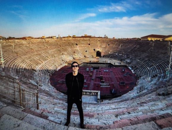 Da solo nell’Arena di Verona Diodato canterà “Fai rumore” per Europe Shine A Light sabato su Rai 1 alle ore 20,30 Da solo nell’Arena di Verona Diodato canterà “Fai rumore” per Europe Shine A Light sabato su Rai 1 alle ore 20,30