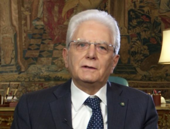 Giovanni Falcone,Mattarella ai giovani “Ragazzi siate fieri del sacrificio suo e di Borsellino e ricordatelo sempre” Giovanni Falcone,Mattarella ai giovani “Ragazzi siate fieri del sacrificio suo e di Borsellino e ricordatelo sempre”