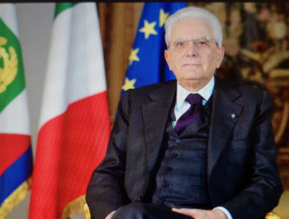 50°anniversario Statuto dei Lavoratori. Mattarella:”Dal lavoro, dalla sua dignità e qualità, dipende il futuro del Paese e dell’Europa” 50°anniversario Statuto dei Lavoratori. Mattarella:”Dal lavoro, dalla sua dignità e qualità, dipende il futuro del Paese e dell’Europa”