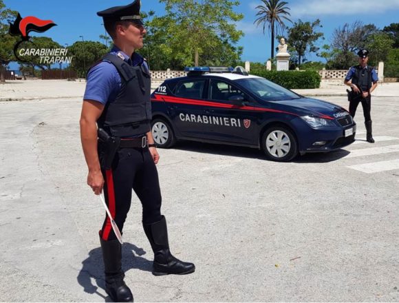 Marsala: aggredisce i carabinieri intervenuti per sedare una rissa.30enne tunisino in manette Marsala: aggredisce i carabinieri intervenuti per sedare una rissa.30enne tunisino in manette