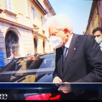 Mattarella a Codogno: “In questi luoghi si ritrova oggi la Repubblica. Da qui vogliamo ripartire”