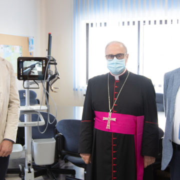 Donato all’ospedale di Castelvetrano un videolaringoscopio. L’impegno della Diocesi di Marzara del Vallo e di Fabio Basone
