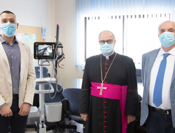 Donato all’ospedale di Castelvetrano un videolaringoscopio. L’impegno della Diocesi di Marzara del Vallo e di Fabio Basone Donato all’ospedale di Castelvetrano un videolaringoscopio. L’impegno della Diocesi di Marzara del Vallo e di Fabio Basone