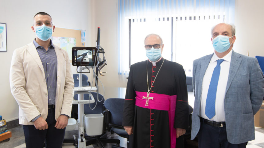 Donato all’ospedale di Castelvetrano un videolaringoscopio. L’impegno della Diocesi di Marzara del Vallo e di Fabio Basone