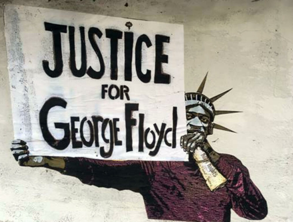 Minneapolis, protesta per la tragica morte di George Floyd. Il suo grido di disperazione: “Non riesco a respirare. Non uccidermi” Minneapolis, protesta per la tragica morte di George Floyd. Il suo grido di disperazione: “Non riesco a respirare. Non uccidermi”