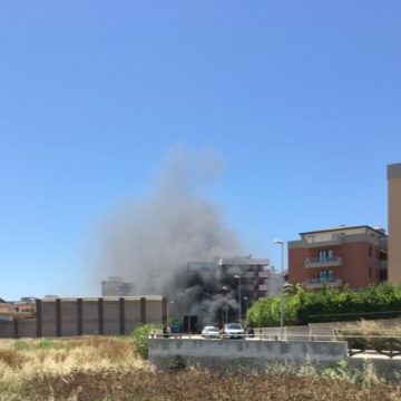 Colonna di fumo in Via del Fante a Marsala