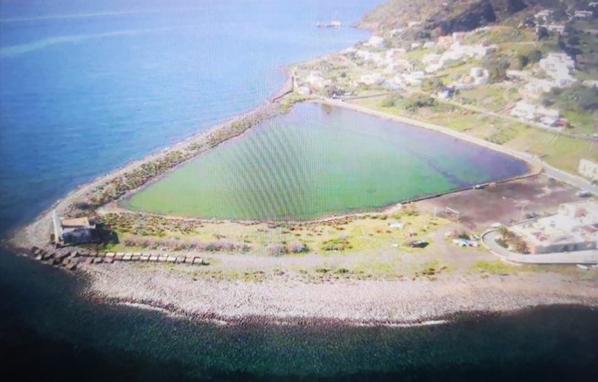 Santa Marina Salina, in arrivo i frangiflutti a difesa del laghetto di Punta Lingua