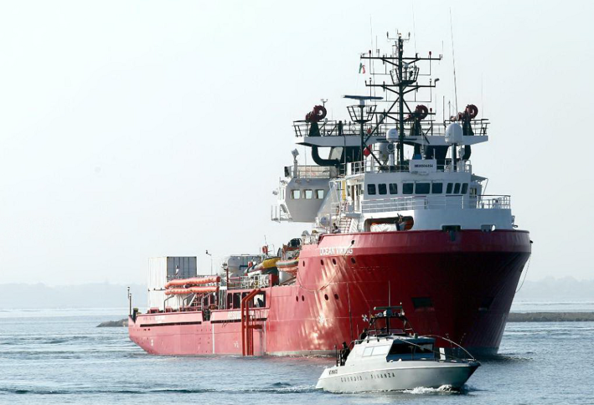 Ocean ViKing arrivata questa mattina davanti a Porto Empedocle. Il sindaco Ida Carmina:” Noi non possiamo pagare per tutta Italia le scelte indotte da altri”
