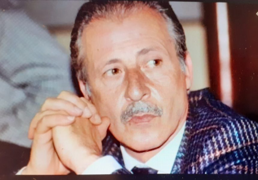 28° anniversario dell’uccisione del giudice Borsellino. Mattarella:” La limpida figura del giudice Borsellino continuerà a indicare ai magistrati, ai cittadini, ai giovani la via del coraggio,della fedeltà autentica ai valori della Repubblica”