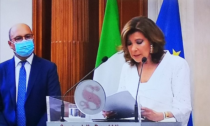 Cerimonia del Ventaglio, il Presidente Casellati:” Il Paese può vincere tutte le sfide se Governo e Parlamento sapranno fare la loro parte”. Apprezzamenti per i giornalisti e gli operatori dell’informazione per il prezioso lavoro svolto durante la pandemia”