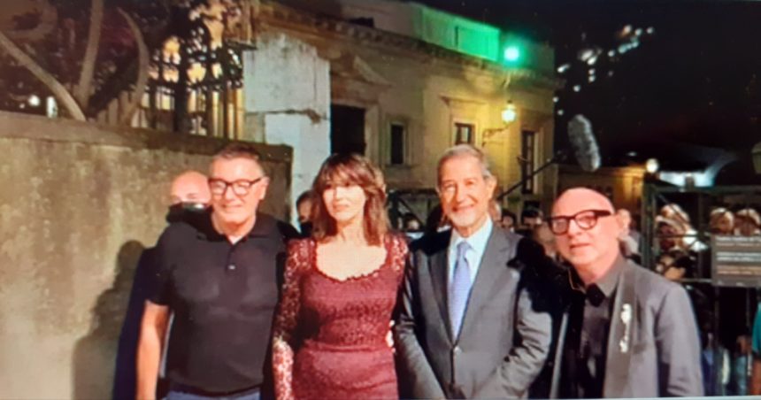 Devotion, il film di Tornatore, trionfa a Taormina. Ospiti la bellissima Monica Bellucci e Dolce & Gabbana. La Regione Siciliana ha scelto i famosi stilisti per la promozione e la valorizzazione della nostra splendida terra