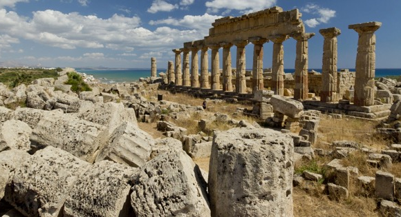 Musumeci:” Non si può capire l’Italia senza vedere la Sicilia. Sin da ora rivolgo l’invito alla delegazione Unwto dell’ONU di venire in Sicilia. L’esclusione della nostra isola dal programma originario, sono certo, è solo frutto di una svista o dettata dalla ristrettezza di tempo” Musumeci:” Non si può capire l’Italia senza vedere la Sicilia. Sin da ora rivolgo l’invito alla delegazione Unwto dell’ONU di venire in Sicilia. L’esclusione della nostra isola dal programma originario, sono certo, è solo frutto di una svista o dettata dalla ristrettezza di tempo”