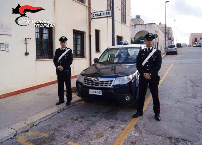 San Vito Lo Capo, disturba in un locale pubblico poi aggredisce i carabinieri. Arrestato