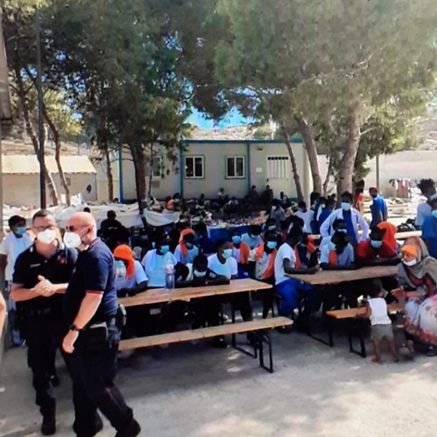Hotspot, Musumeci: “Altri 30 sbarchi a Lampedusa. Nell’hotspot sono più di mille: seicento in sole 48 ore. Se la mia ordinanza non fosse stata sospesa, oggi avremmo una relatà molto diversa”