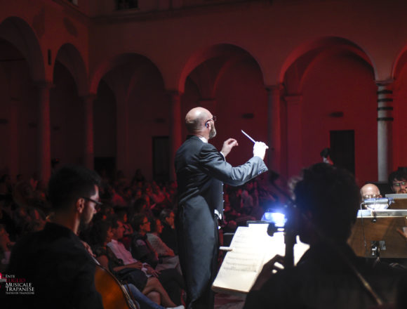 Al via la 72^ Stagione Lirica dell’ Ente Luglio Musicale Trapanese. Il 14 agosto primo appuntamento al Chiostro di San Domenico Al via la 72^ Stagione Lirica dell’ Ente Luglio Musicale Trapanese. Il 14 agosto primo appuntamento al Chiostro di San Domenico