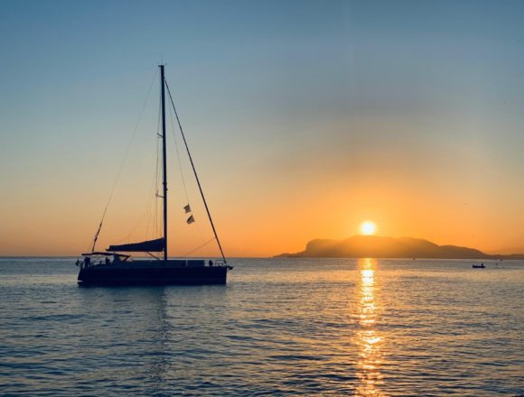 La terra incontra il mare. “La rotta del gusto delle eccellenze siciliane”. Dalle Eolie a San Vito Lo Capo: al via la terza edizione del progetto per la valorizzazione dei prodotti ittici e agroalimentari della Sicilia La terra incontra il mare. “La rotta del gusto delle eccellenze siciliane”. Dalle Eolie a San Vito Lo Capo: al via la terza edizione del progetto per la valorizzazione dei prodotti ittici e agroalimentari della Sicilia
