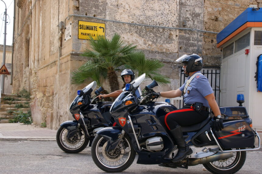 Castelvetrano, i carabinieri effettuano servizio di controllo straordinario nel territorio: tre denunciati e sanzioni aministrative per circa 6mila euro