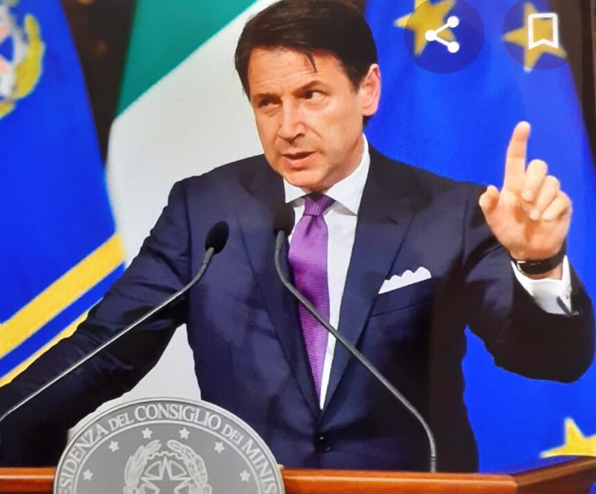 Conte, nuovo Dpcm firmato oggi. Stop a palestre, piscine, cinema, teatri. Dopo le 18 vietato consumo di cibi e bevande luoghi pubblici. “Misure per preservare salute ed economia”