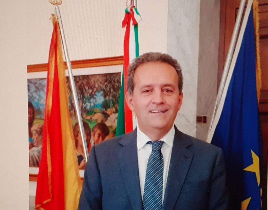 Nuovo Dpcm, il sindaco Grillo:” Domani interlocuzione con i titolari di attività commerciali. Con i sindaci della provincia e con Razza valuteremo un’efficace organizzazione della rete ospedaliera. Seguiranno nuovi aggiornamenti” Nuovo Dpcm, il sindaco Grillo:” Domani interlocuzione con i titolari di attività commerciali. Con i sindaci della provincia e con Razza valuteremo un’efficace organizzazione della rete ospedaliera. Seguiranno nuovi aggiornamenti”