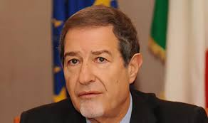 Coronavirus, Musumeci avvia la linea del rigore ma con chiusure parziali. Nel pomeriggio prevista interlocuzione con il ministro Speranza Coronavirus, Musumeci avvia la linea del rigore ma con chiusure parziali. Nel pomeriggio prevista interlocuzione con il ministro Speranza