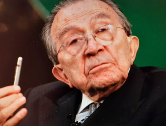Libri, un Giulio Andreotti inedito quello che ci racconta Mario Nanni in”Parlamento Sotterraneo” Libri, un Giulio Andreotti inedito quello che ci racconta Mario Nanni in”Parlamento Sotterraneo”