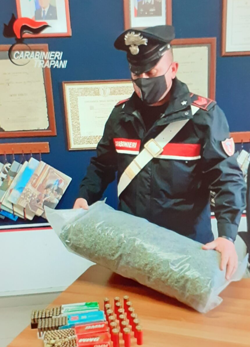 Marsala, droga e munizioni da guerra in casa: i carabinieri arrestano 49enne