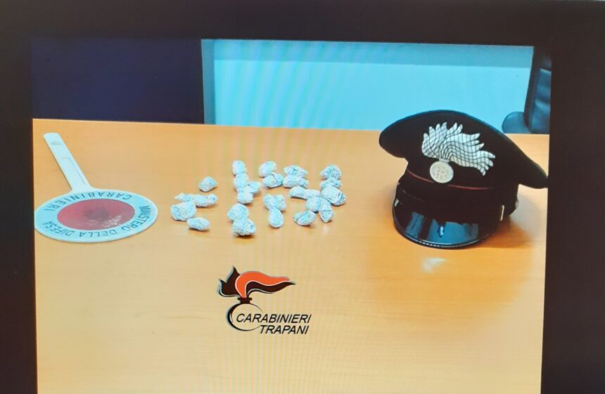 Trapani, spaccio di droga. Arrestato per la seconda volta un ventenne dai carabinieri