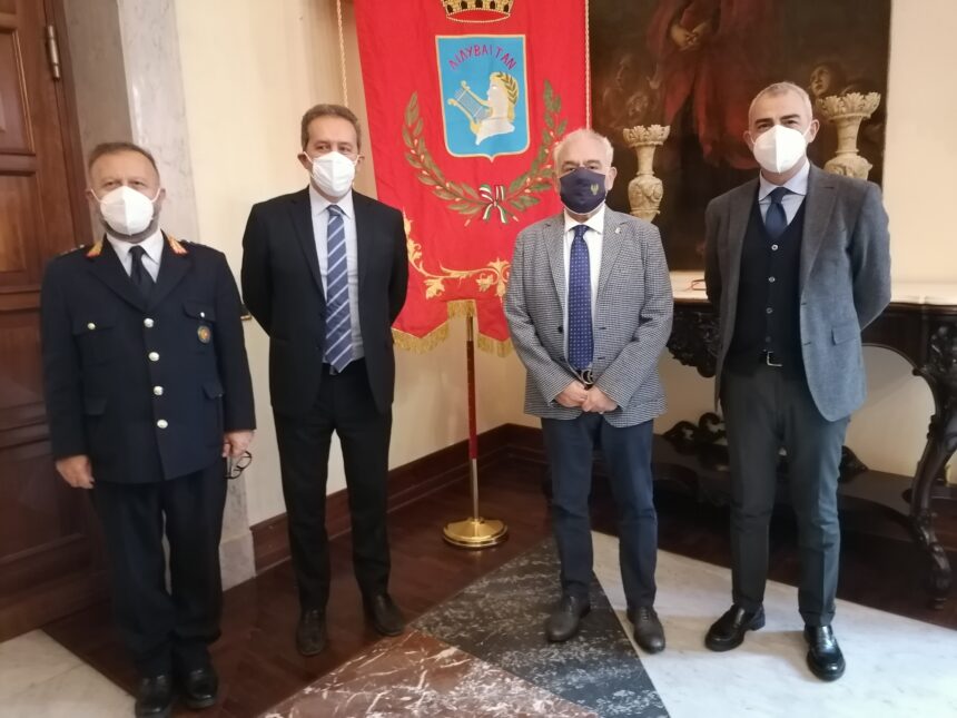 Il Questore della provincia di Trapani, Salvatore La Rosa, ricevuto al Palazzo Municipale dal sindaco Massimo Grillo