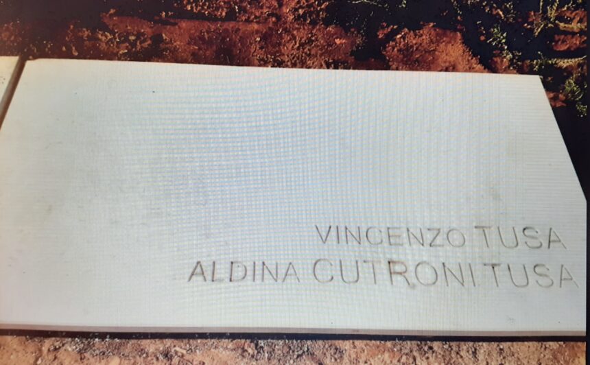 Ieri mattina la deposizione delle ceneri di Vincenzo e Aldina Tusa all’interno del Parco Archeologico di Selinunte