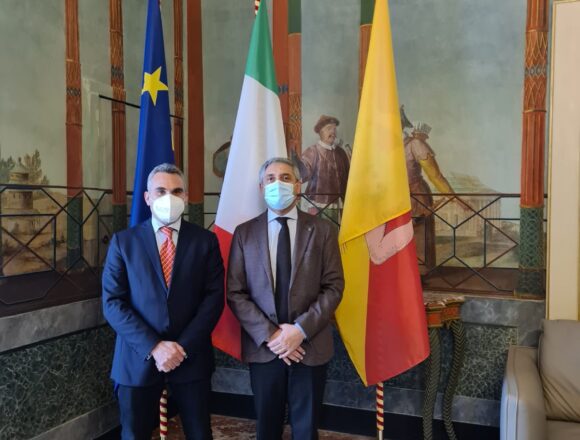 Il presidente del consiglio Sturiano incontra a Palermo il neo assessore all’Agricoltura Tony Scilla per formulare gli auguri di buon lavoro Il presidente del consiglio Sturiano incontra a Palermo il neo assessore all’Agricoltura Tony Scilla per formulare gli auguri di buon lavoro