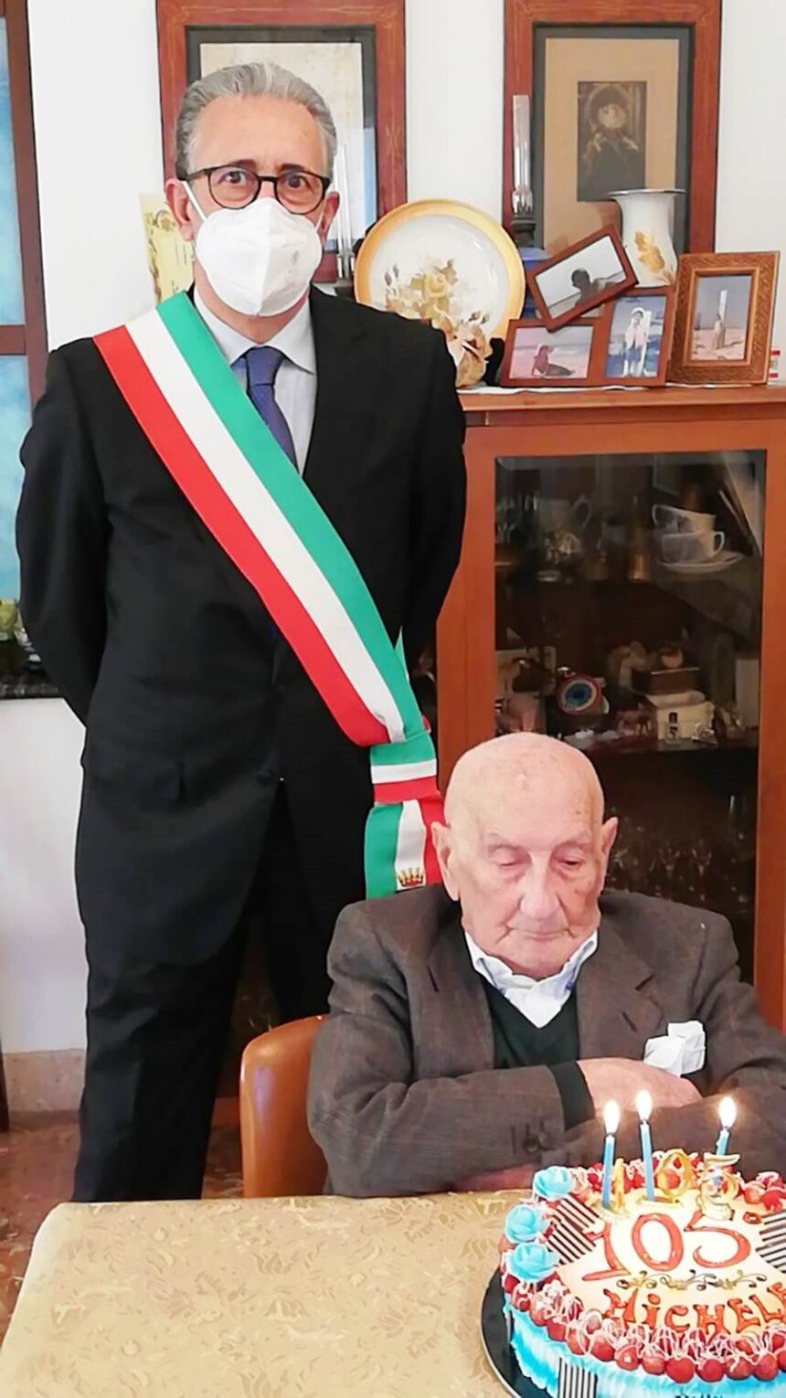 Nonnino ultracentenario a Marsala. Michele Rallo, ieri, ha compiuto 105 anni