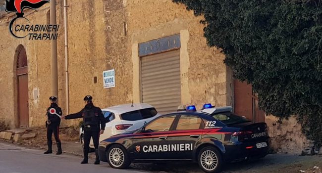 Spaccio e detenzione di sostanze stupefacenti, arrestati dai Carabinieri quatto uomini e una donna tra Alcamo e Partinico