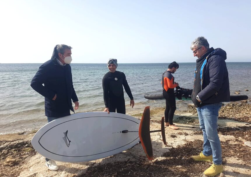Turismo. L’assessore Oreste Alagna incontra le scuole di kitesurf: “Apprezzo il loro impegno, sosterremo questa importante realtà del nostro territorio”