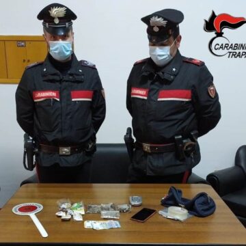 Alcamo, 23enne arrestato dai Carabinieri: era in possesso di droga