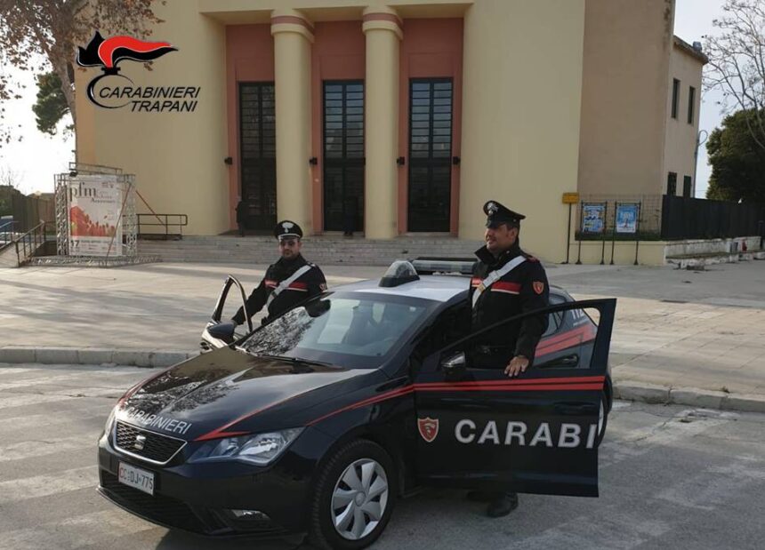 Marsala: bara cade dal mezzo di sollevamento durante la sepoltura. Intervengono i Carabinieri