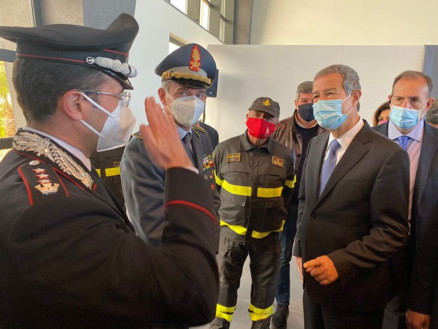 Covid, Musumeci inaugura a Catania il secondo hub regionale per la vaccinazione
