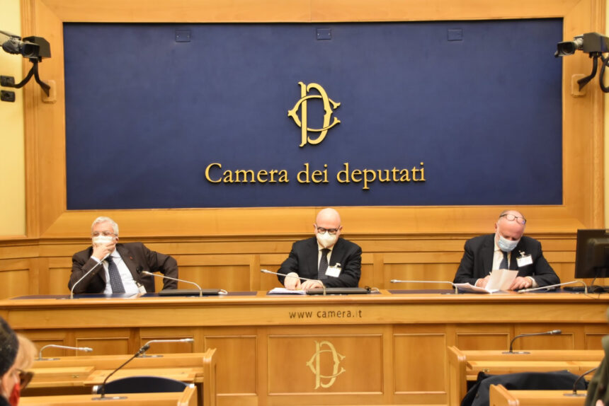 Il convegno Uspi alla Camera dei deputati. Far Web: gli algoritmi delle piattaforme fra anarchia e dittatura