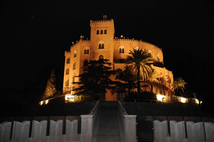 Palermo, Regione rifà il look al Castello Utveggio. Musumeci: “Era un impegno che avevo preso all’inizio della legislatura e che stiamo mantenendo. Recuperiamo un’altra sede prestigiosa, appartenente al patrimonio regionale, per molto tempo lasciata in stato d’abbandono” Palermo, Regione rifà il look al Castello Utveggio. Musumeci: “Era un impegno che avevo preso all’inizio della legislatura e che stiamo mantenendo. Recuperiamo un’altra sede prestigiosa, appartenente al patrimonio regionale, per molto tempo lasciata in stato d’abbandono”