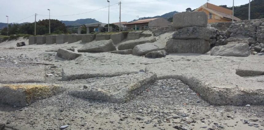 Erosione costiera Messina, si progetta la difesa di quattro spiagge