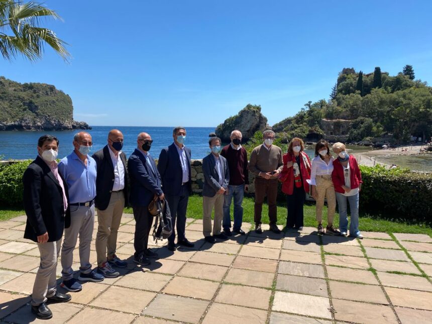 Cordaro: «Regione Siciliana finanzia riqualificazione Isola Bella a Taormina”