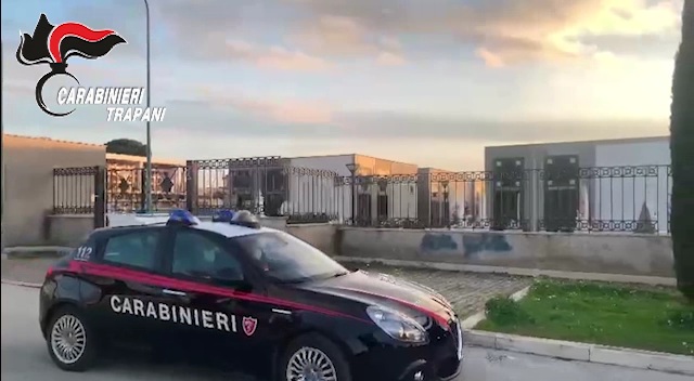Castelvetrano. Impiegati comunali assenteisti: i Carabinieri eseguono l’ordine di sospensione dal pubblico ufficio