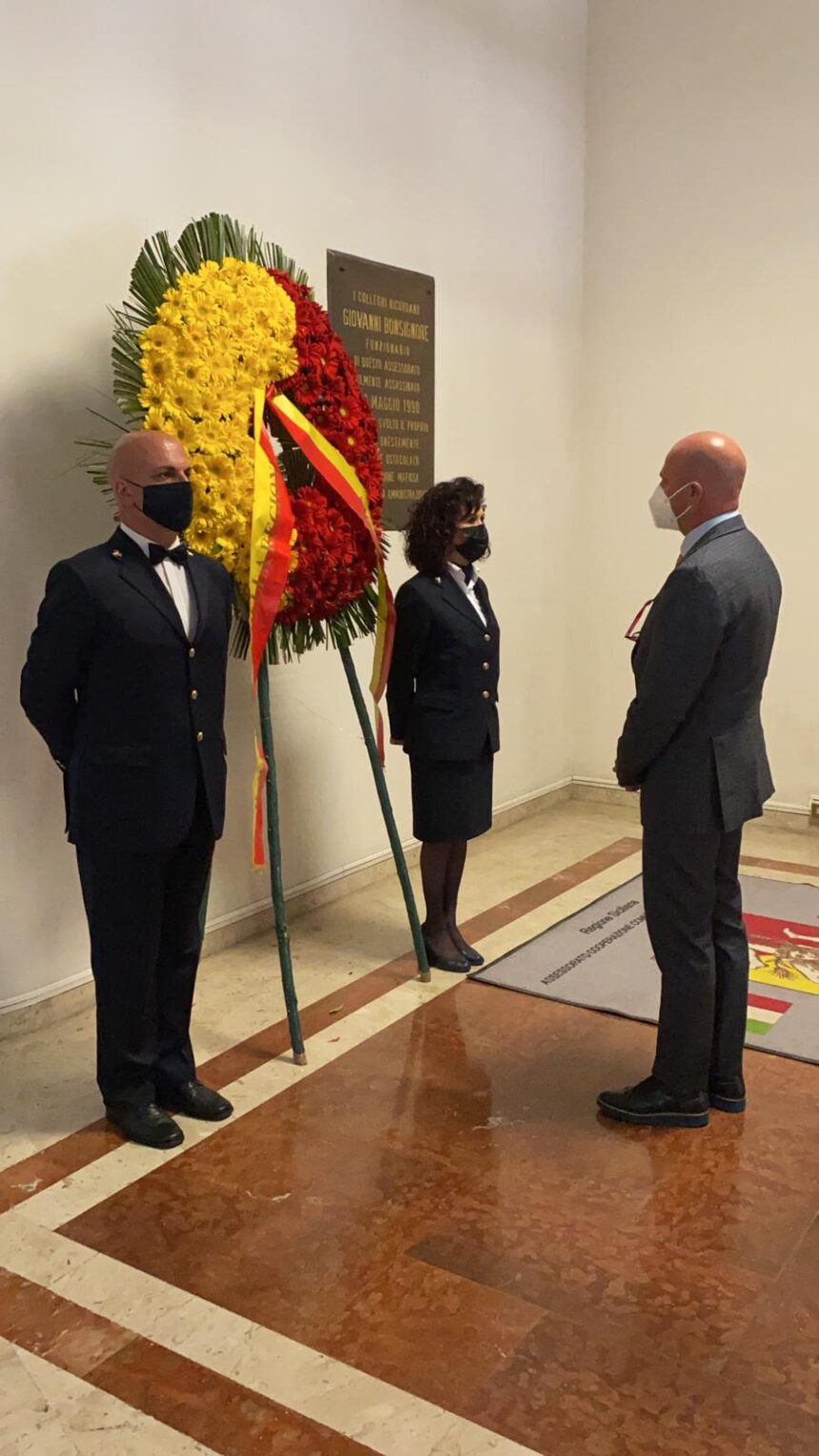 Anniversario Bonsignore, Turano depone corona di fiori: «Un memoriale dedicato al dirigente della Regione»