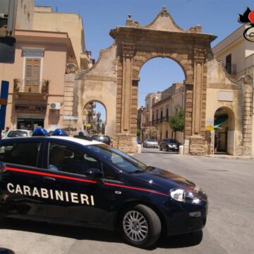 Castelvetrano. Si fingeva agente assicurativo a scopo di truffa: denunciato dai Carabinieri