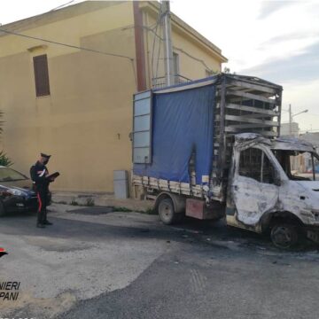 Mazara del Vallo: recapita la testa mozzata di un maiale. Denunciato