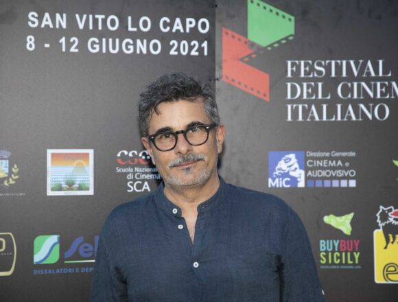 Anche Oliver Stone protagonista della serata finale del Festival del Cinema italiano, sabato 12 giugno, a San Vito Lo Capo