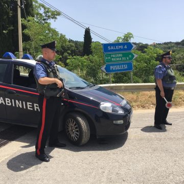 Salemi. Officina non autorizzata e furto di energia elettrica: arrestato dai Carabinieri un meccanico