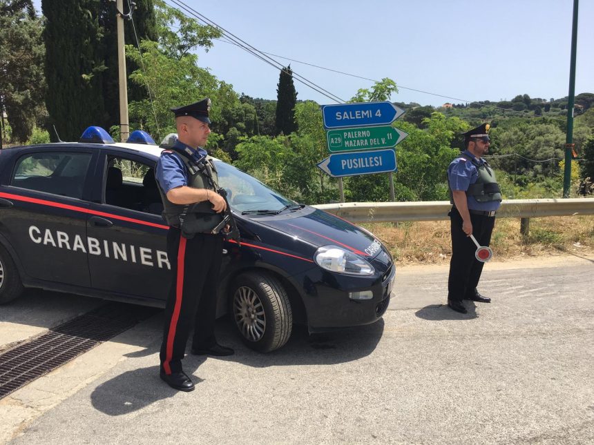 Salemi. Officina non autorizzata e furto di energia elettrica: arrestato dai Carabinieri un meccanico