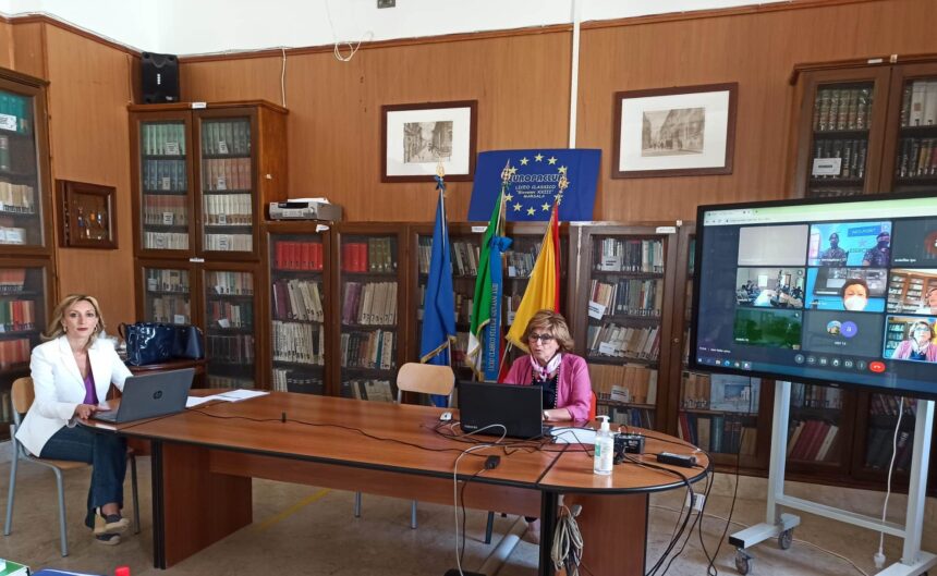 Esercito e orientamento nelle scuole. I Bersaglieri della Brigata “Aosta” chiudono l’anno scolastico con 3200 studenti della provincia di Trapani