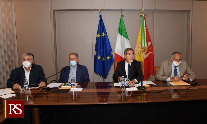 Identità siciliana, formati 300 docenti e presentati oltre 100 progetti nelle scuole. Musumeci: «Data attuazione a una legge regionale, obiettivo raggiunto»